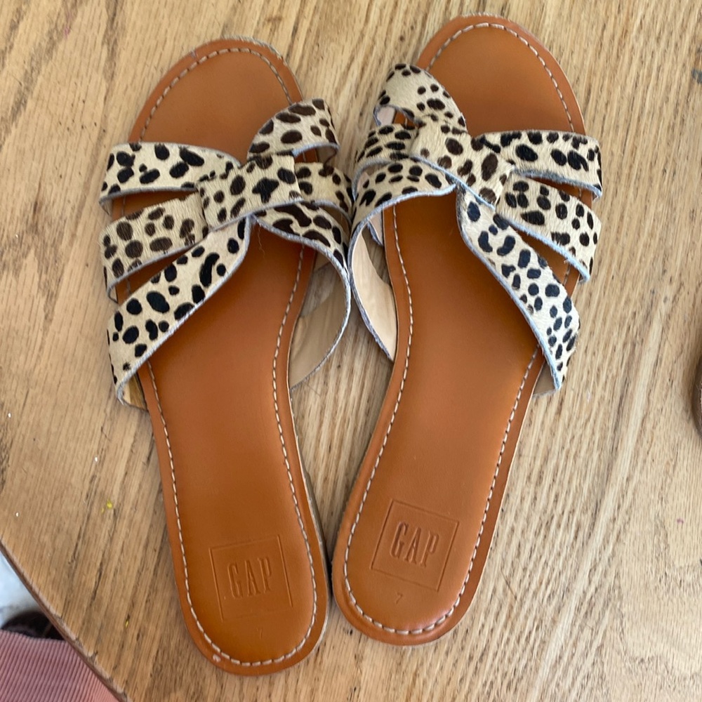 GAP Brown Leather & Cream Leopard Print Slide Sandals
